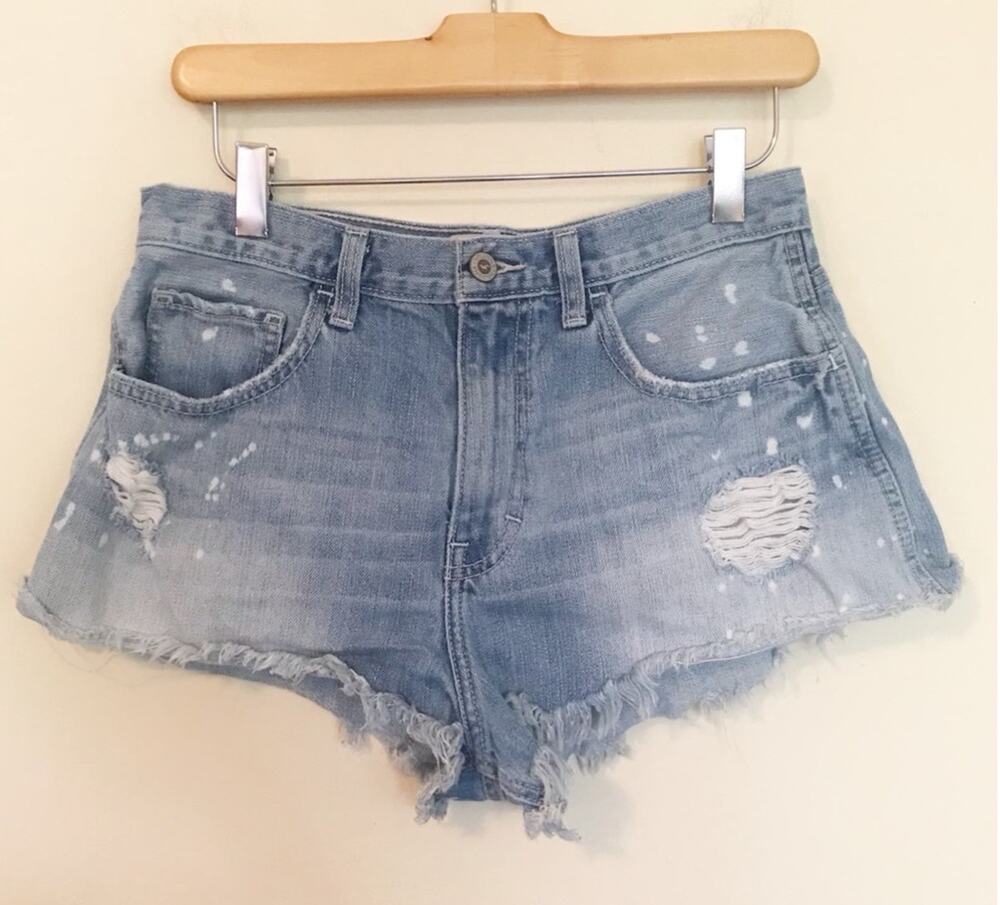 Hollister Cheeky hi rise Denim Ripped Distressed Bleached Jean shorts Cutoff 27